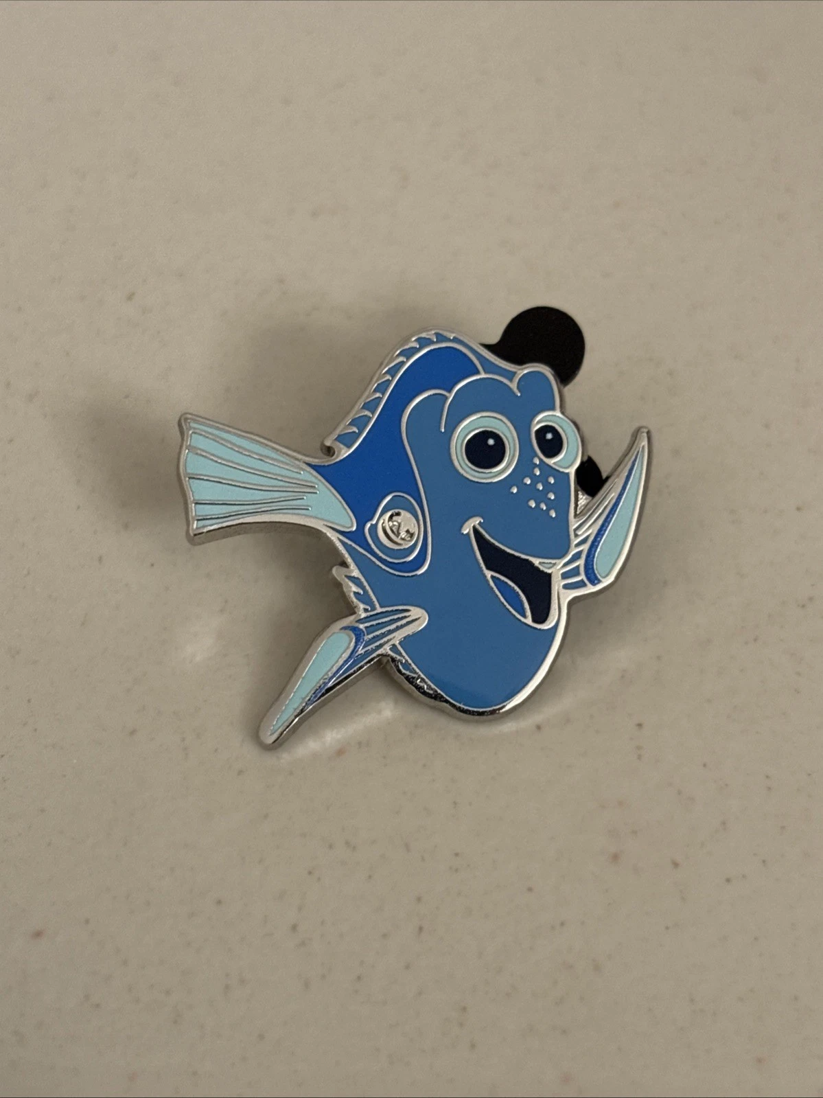 Disney Pixar 2025 WDW Hidden Mickey Disney Dory Blue Color Pin Finding Nemo