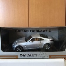 AUTOart 1/18 Nissan Fairlady Z Diecast Model Car Used with Box Wear