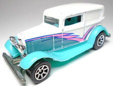1991 HOT WHEELS HW '32 FORD DELIVERY WHITE & TURQUOISE BLUE DIECAST 2 5/8" CAR