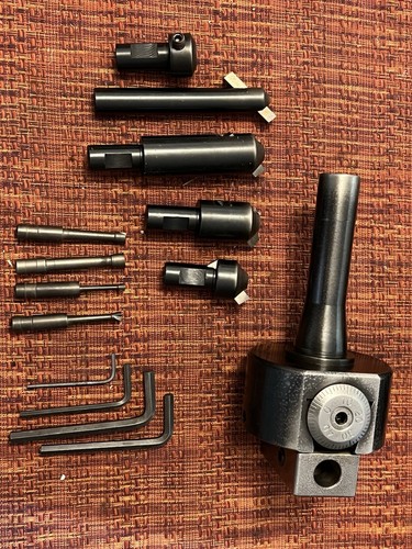 NICE BRIDGEPORT #2 BORING HEAD SET R8 TAPER WITH METAL CASE & BORING BARS - Bild 3 von 9