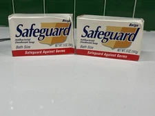 1994 Safeguard Beige 2 bars vintage Deodorant Soap in Box 5oz. Bath Size NOS