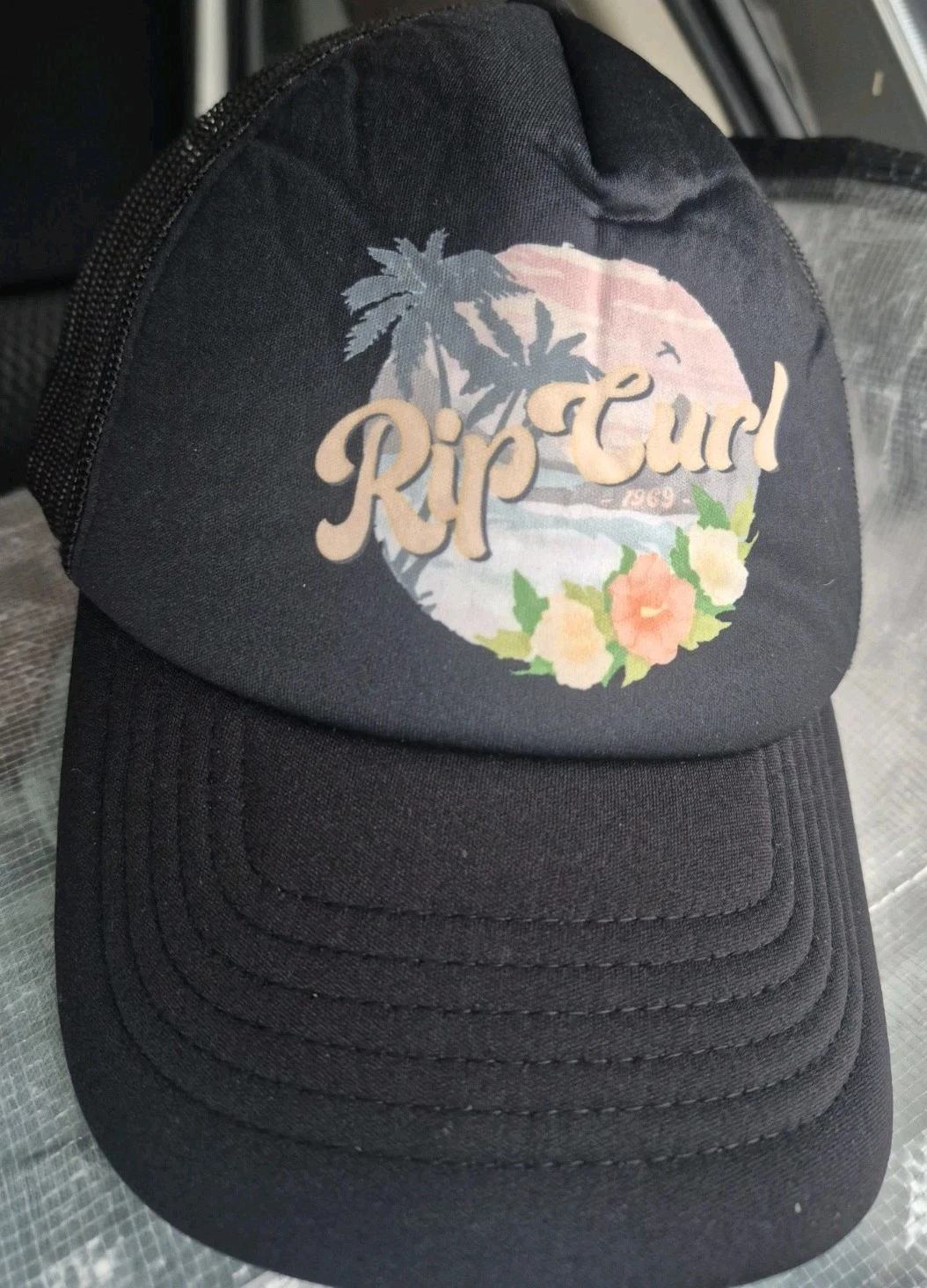 Rip Curl Trucker SnapBack Black Mesh Hat, Cap, Outdoor Surfer Beach, Logo