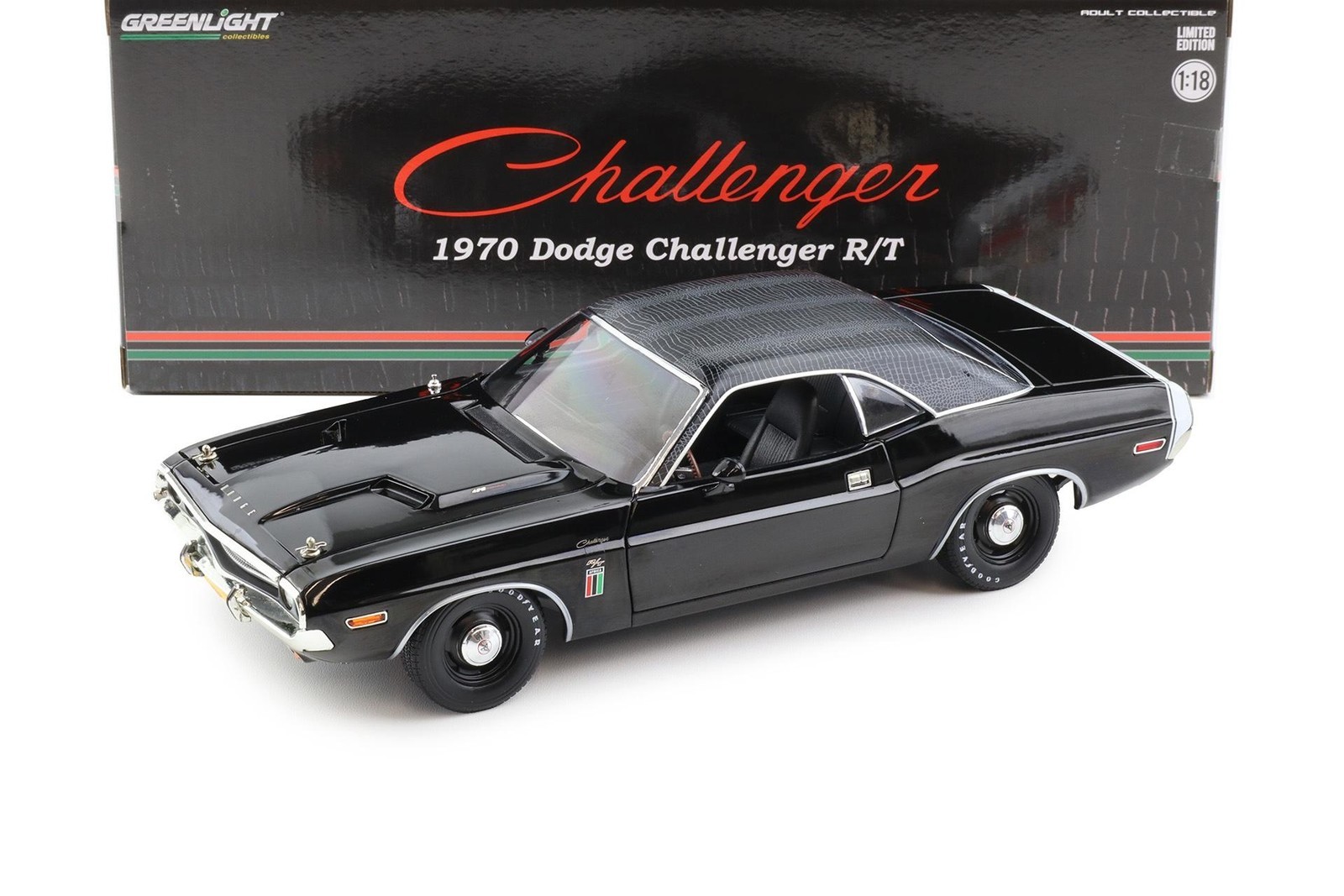 1:18 Greenlight 1970 Dodge Challenger R/T 426 HEMI Coupe The Black Ghost