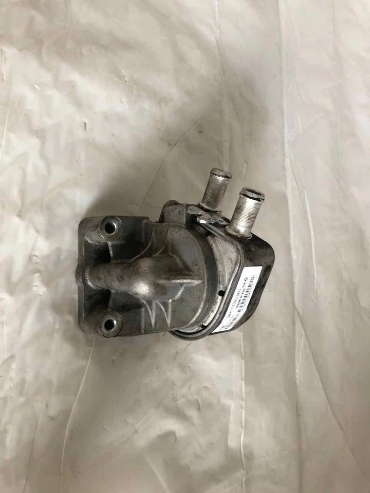 Enfriador de aceite de motor KIA OPTIMA 2019 2,4 L con montaje 2641-2G000 OEM Foto 4 de 4