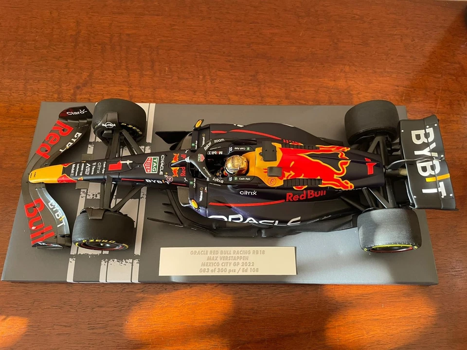 Minichamps 1:18 Red bull RB18 Max Verstappen 2022 Winner Mexico GP - Immagine 2 di 4