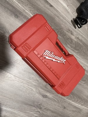 SLIGHTLY USED* GREAT CONDITION MILWAUKEE 6520-21 12 AMP ORBITAL