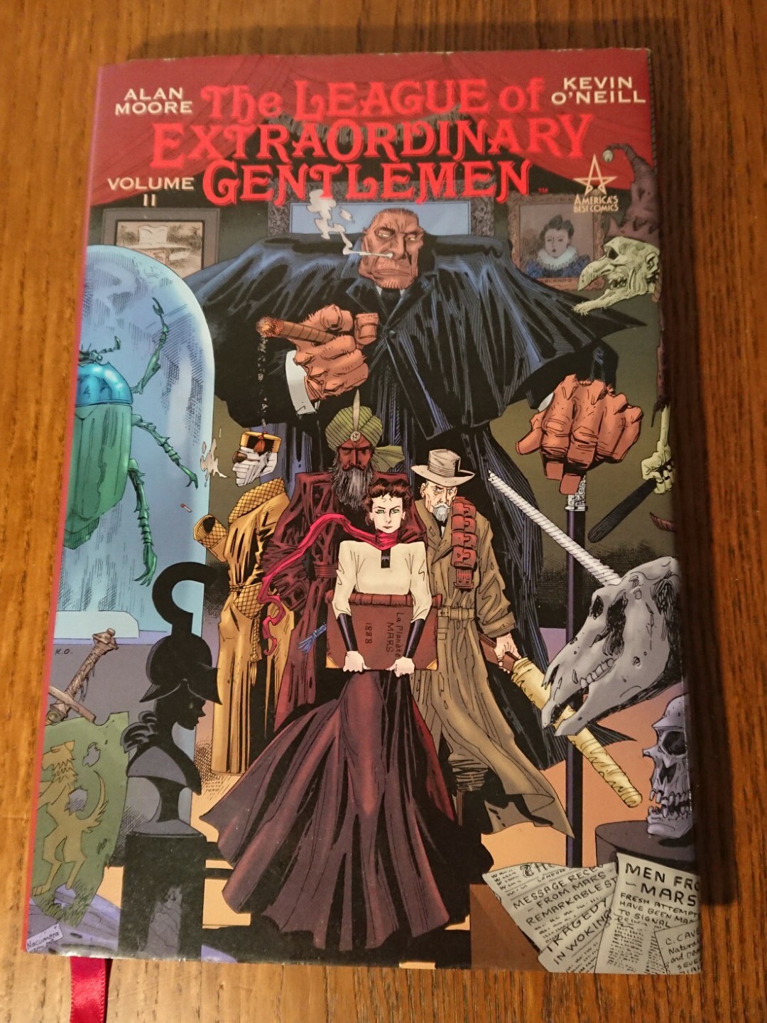 League of Extraordinary Gentleman - Volume 2 by Alan Moore Hardcover