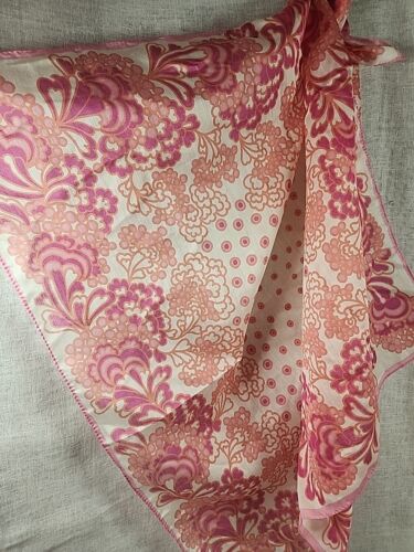 Sciarpa quadrata donna rosa floreale acrilico made Japan 27" x 24" - Foto 7 di 13