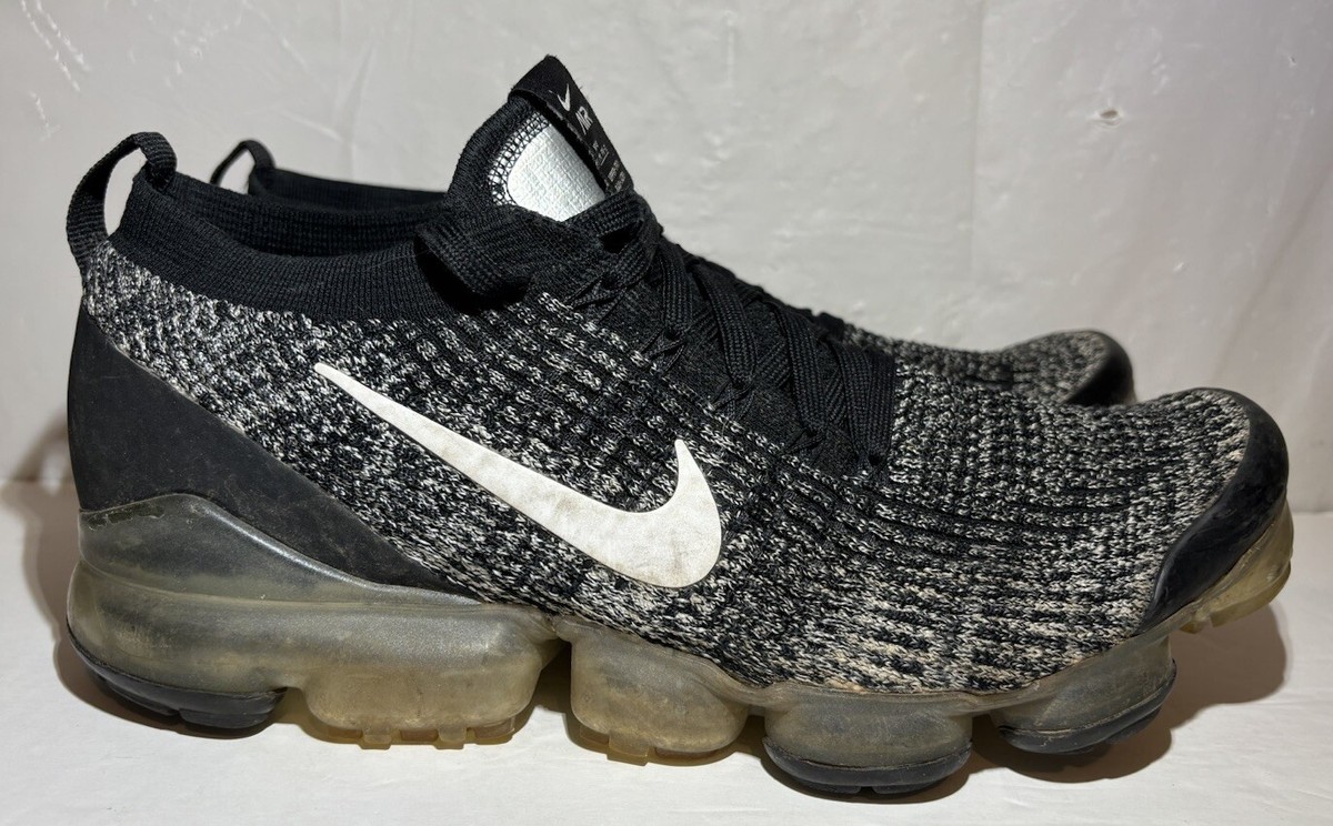 Nike Air‎ Vapormax Flyknit 3 Men\'s Size 11.5 Running Shoes Black White Oreo Nike Air VaporMax Flyknit 3 Oreo Black White Grey AJ6900-002  main image 2
