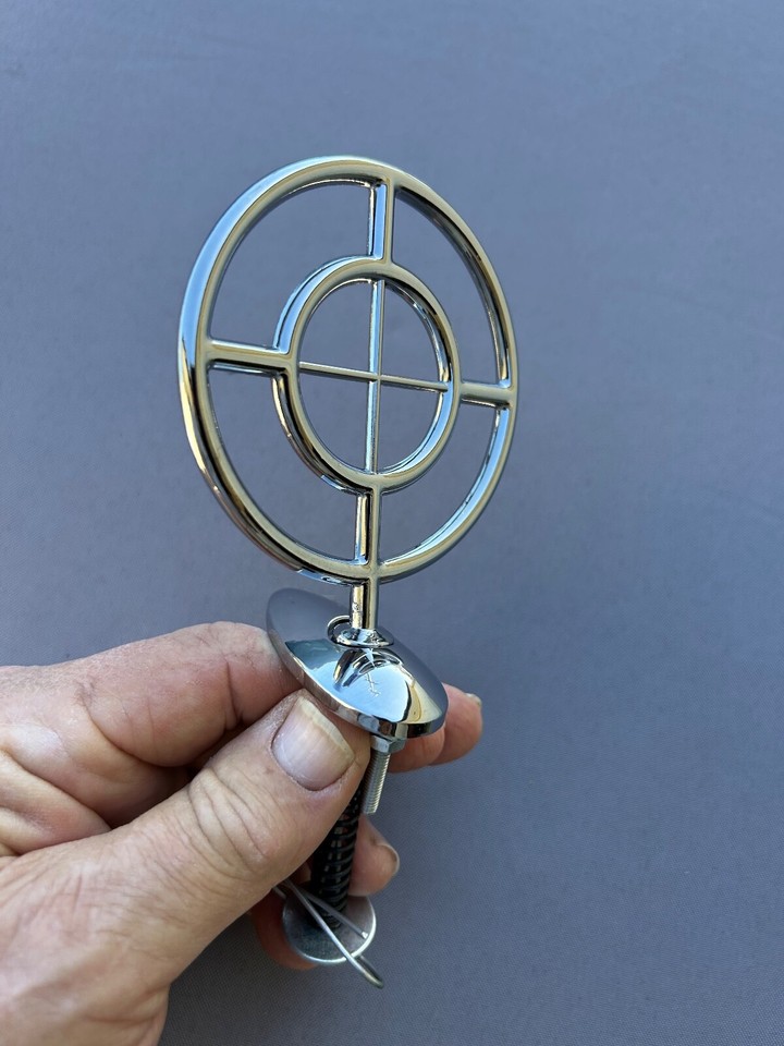 GUNSIGHT 3" CAR HOOD ORNAMENT CHROME METAL EMBLEM AntiAircraft Gun