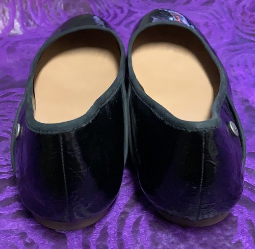 UGG patent Leather Flats, Size 8, Great Condition - Picture 6 of 8
