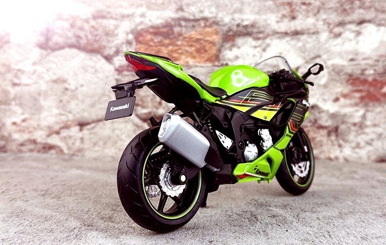 1/12 Scale Kawasaki Ninja ZX-6R ZX6R bike Motorcycle Toy