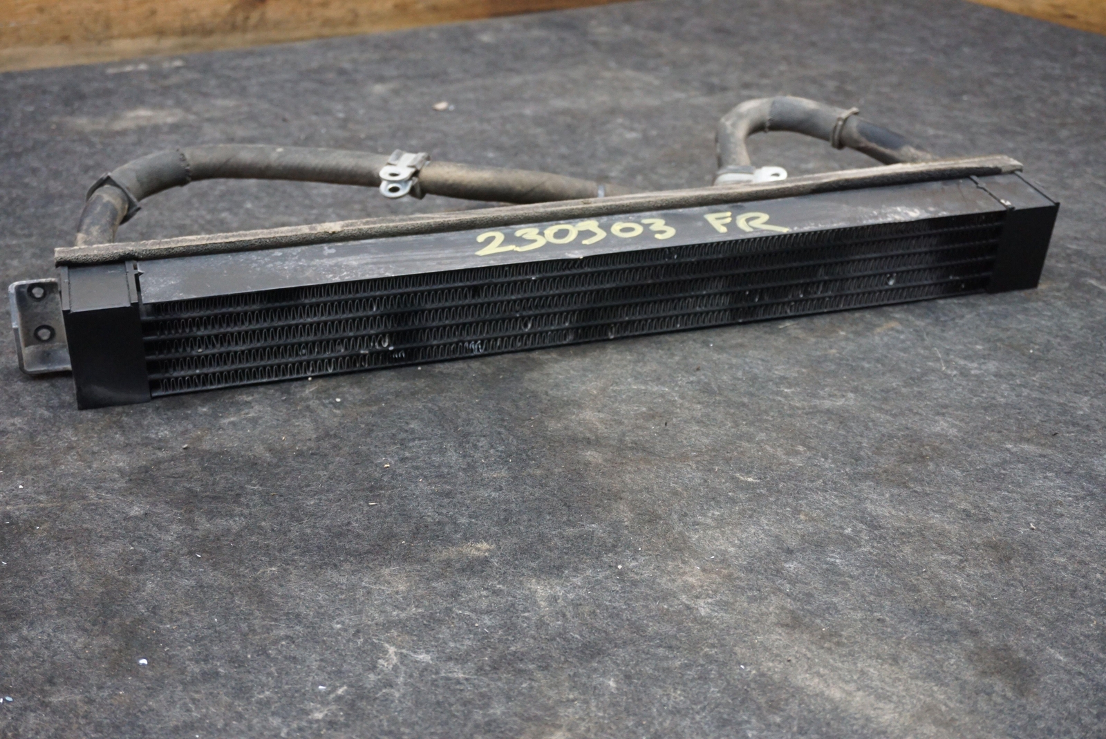 Transmission Matrix Oil Cooler Radiator 9g43-445396-aa Aston Martin Rapide 2011