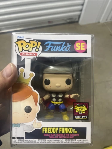 Funko Pop Freddy Funko as Thor LE 4000 - Blacklight Battle 2022 w/Protector