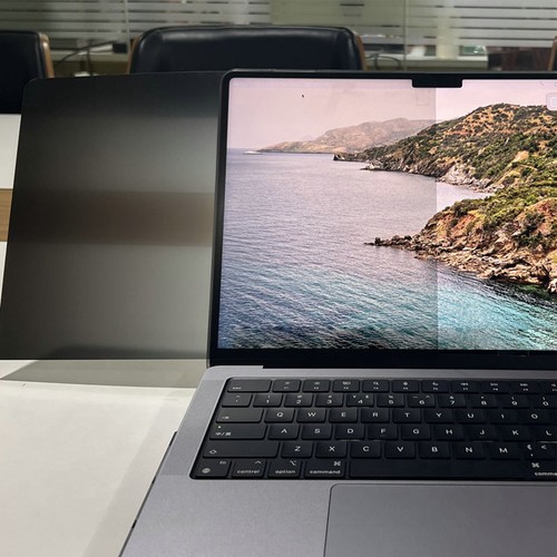 Laptop Privacy Screen 12.5/13.3/14/15.6 inch Privacy Filter Screen Protector - Picture 5 of 16