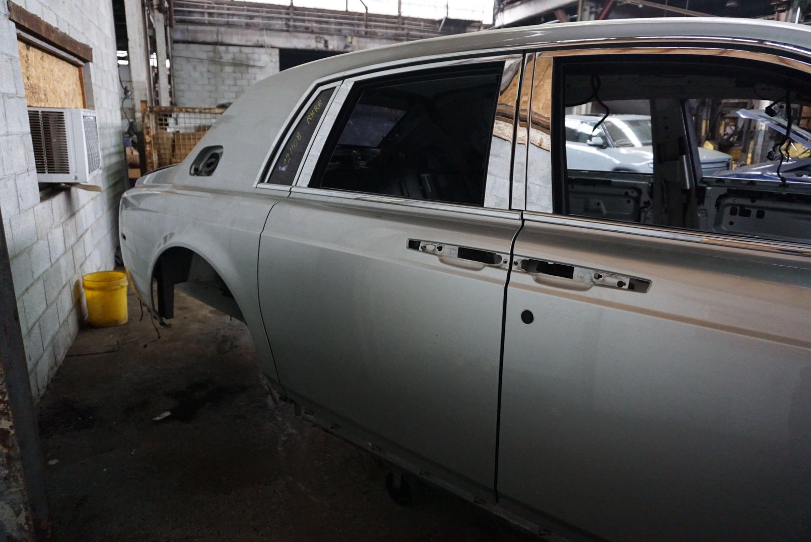 Rear Right Door Shell Silver 41527196674 OEM Rolls Royce Phantom 2004