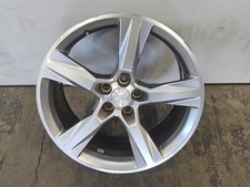 2016-2018 Camaro Ss Front 20 Inch Silver 5 Spoke Wheel 20x8.5 16-18 2016-2018 Camaro Ss Front 20 Inch Silver 5 Spoke Wheel 20x8.5 16-18