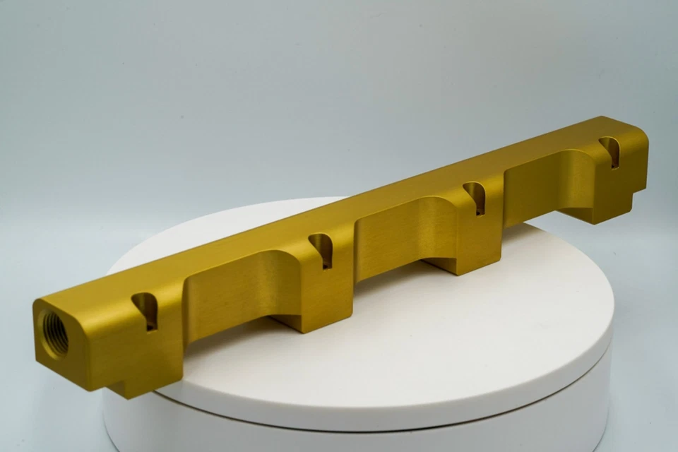 Riel de combustible Suzuki Hayabusa Billet 99-07 Foto 2 de 4