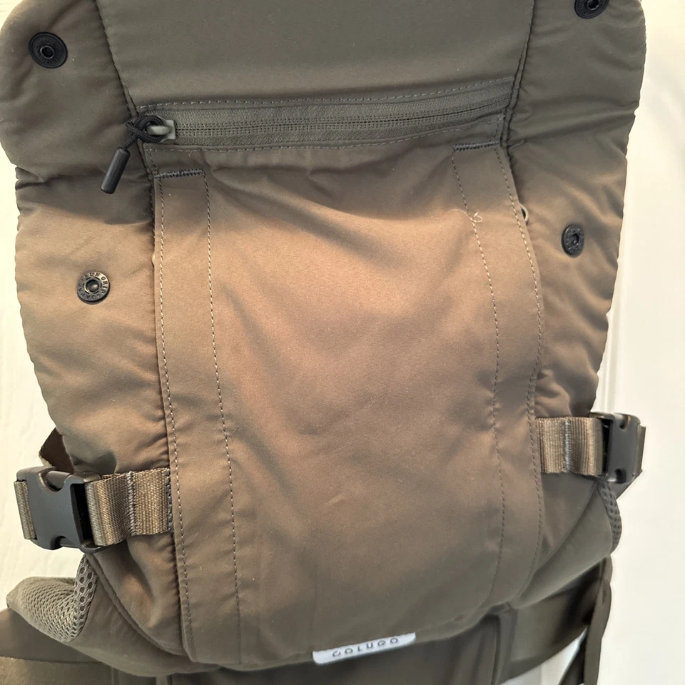 Colugo Baby Carrier Olive Green Very Nice Condition - Image 3 of 4