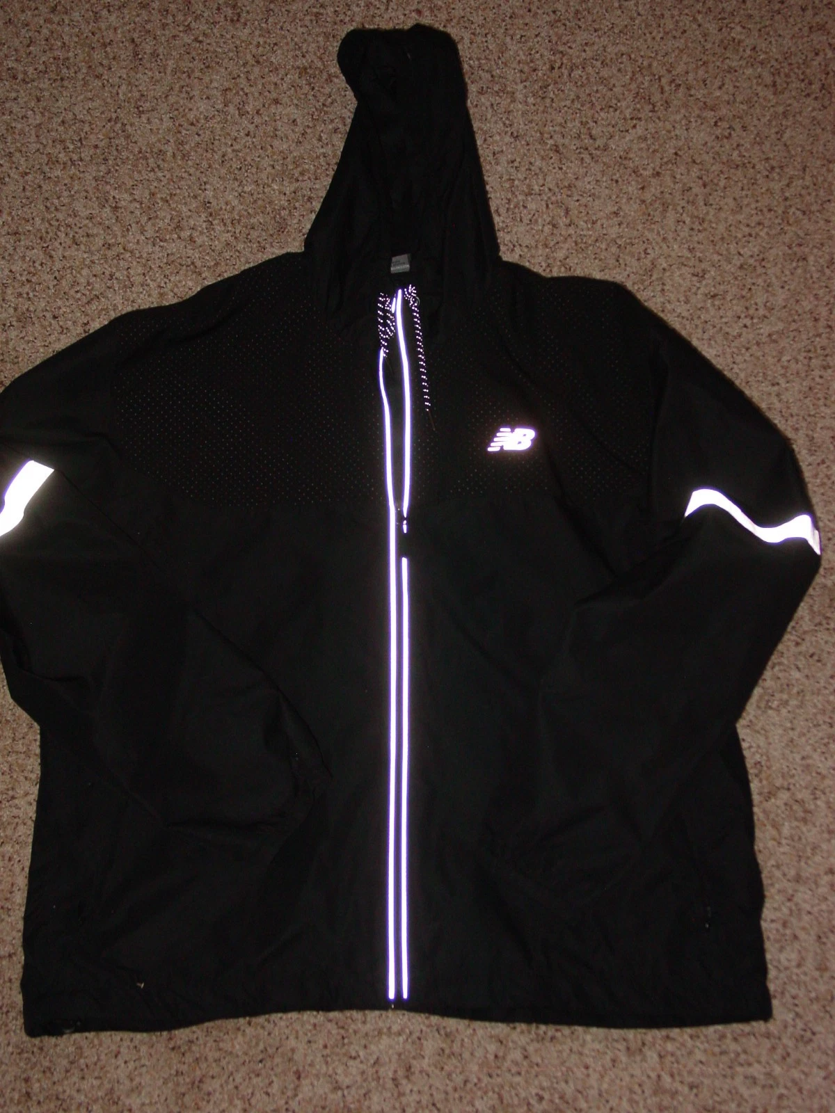 Mens New Balance High Visibility Full ZIp Jacket! Size XL Black with Hood