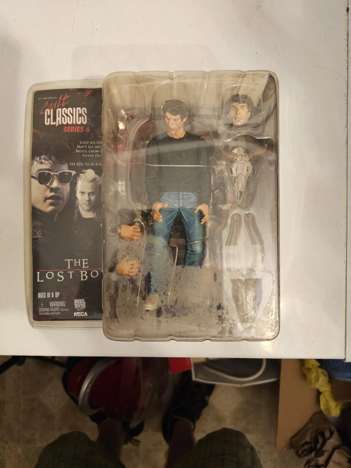 Figura de acción de la película NECA The Lost Boys David and Michael Foto 2 de 3