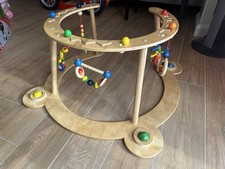 Hess-Spielzeug Babyspiel und Lauflerngerät Lernspielzeug Motorik Lauflern