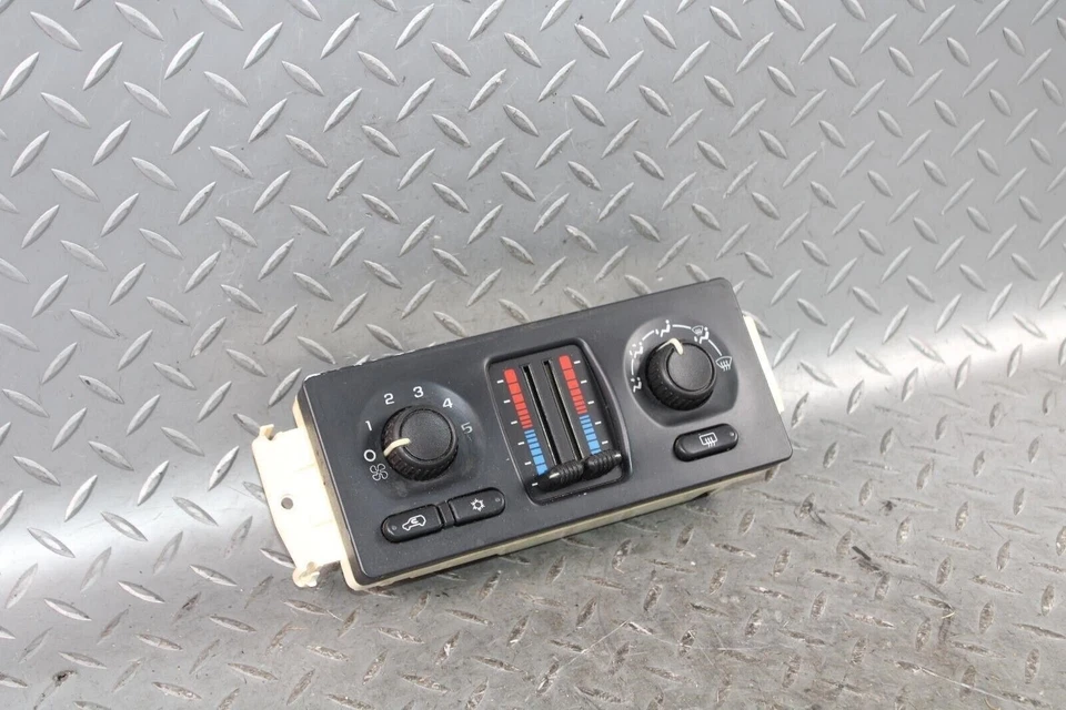 05-07 SILVERADO Manual Dual Zone Heat AC Climate Temperature Control OEM WTY OE Foto 3 de 4
