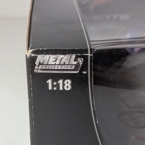 NEW 1:18 Chevy Corvette C6 Convertible - SILVER - Picture 2 of 8