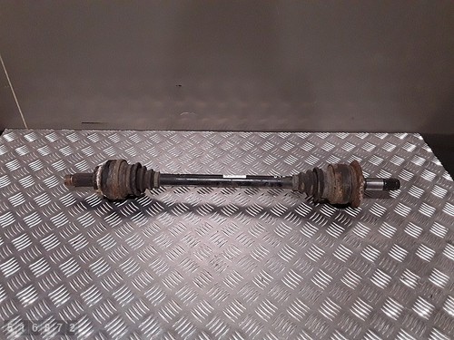 2016 BMW 5 SERIES F11 ANTRIEBSWELLE HINTEN DIESEL LINKS 2000TD 7581021