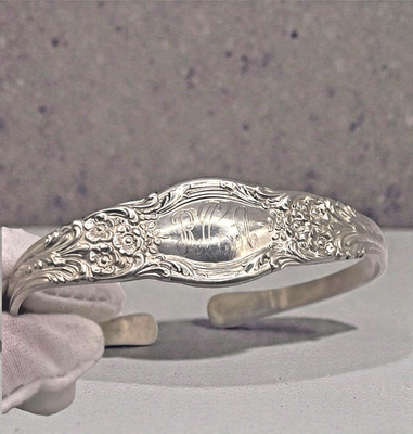 American Victorian Lunt Sterling 925 gravierte Initialen RCA Floral Manschette Armband