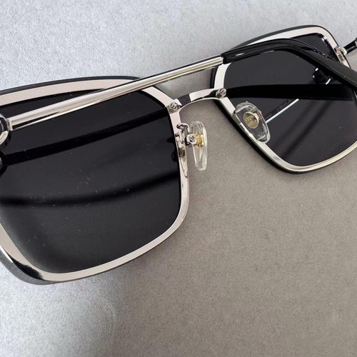use of Chanel Women's Designer Fashion Black Sunglasses Grey Lens59-15-145 - Picture 3 of 9