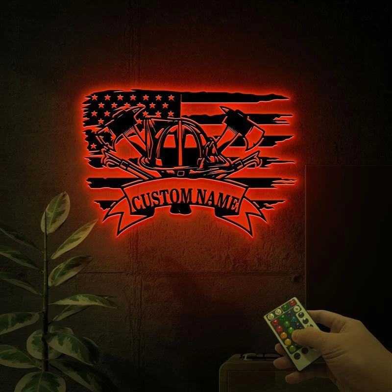 Arte de pared de metal de bombero personalizado con luces LED, letrero de casco de bombero Foto 3 de 4