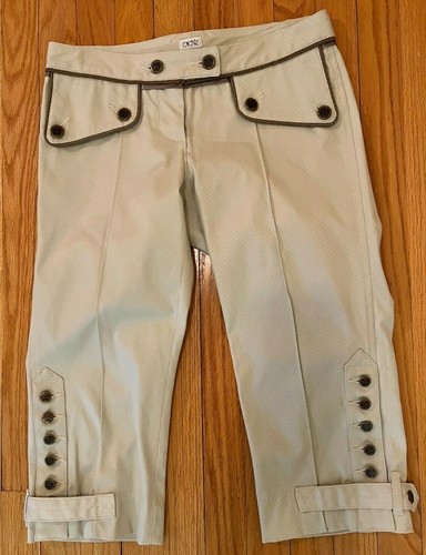NWT Cache Tan Capri Pants with Gold Buttons and Bronze Braid Accents - Size 6