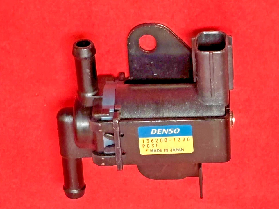 Solenóide de purga de vasilha de vapor Denso 136200-1330 para 96-98 Honda Civic Civic Dels - Imagem 2 de 4