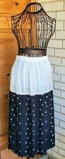 Vntg Classy Black White Pleated Polka Dot Skirt Made in USA, Size 8