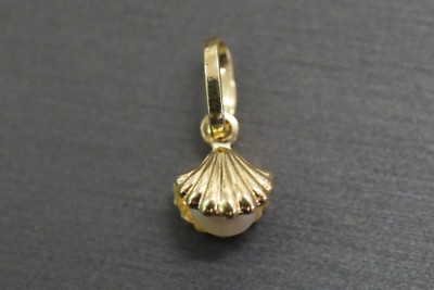 14K Solid Yellow Gold 3D Tiny Shell With 5MM Pearl 0.5'' Charm Pendant.