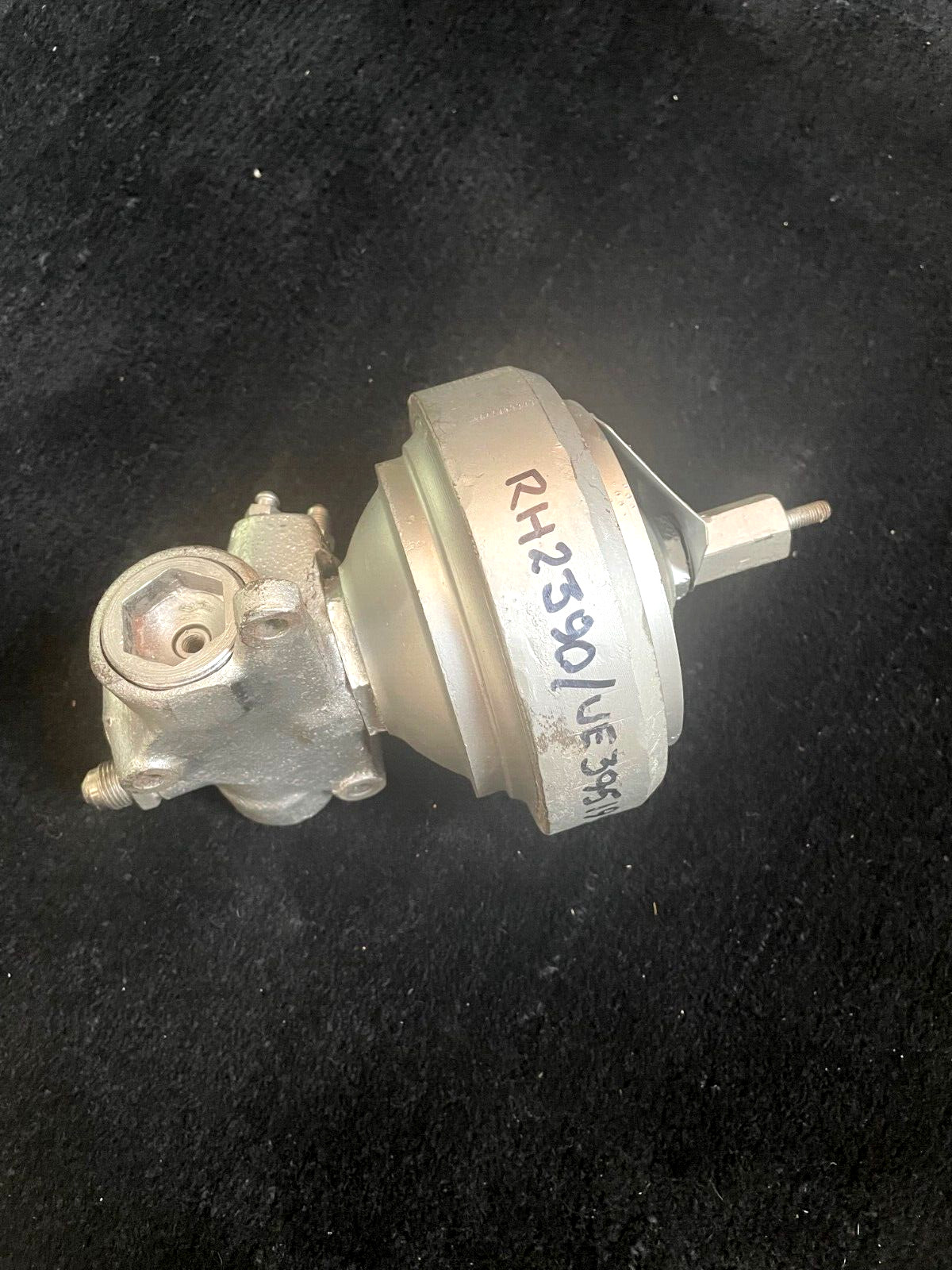 ROLLS-ROYCE REBUILT ACCUMULATOR/VALVE ASSEMBLY OUTRIGHT-NO EXCHANGE/CORE CHARGE
