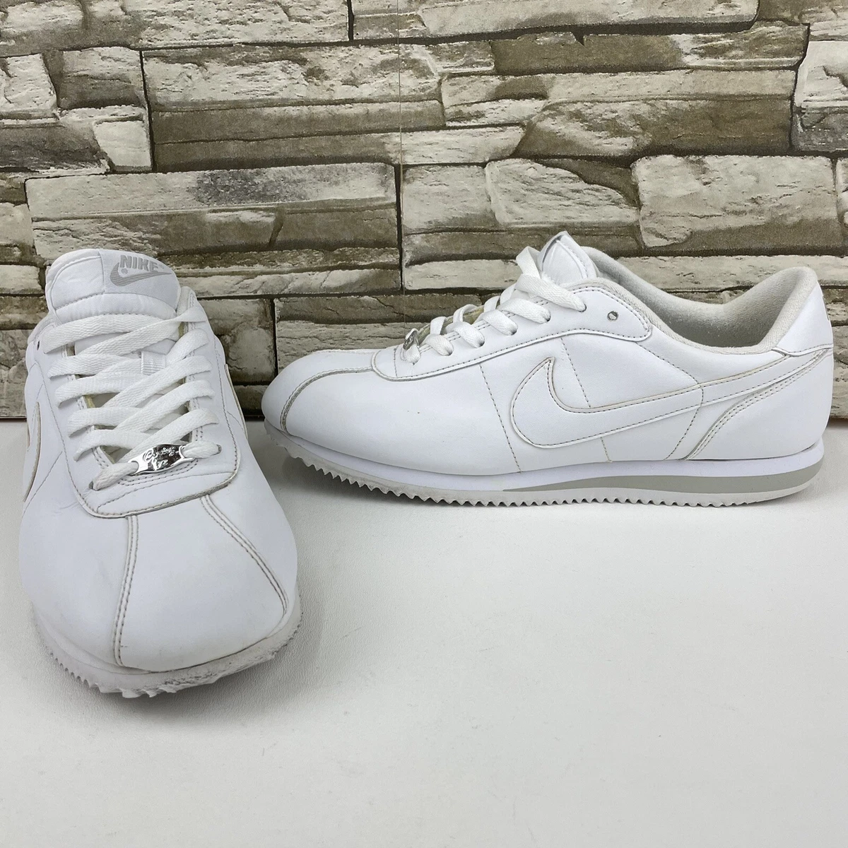 Nike cortez total white best sale