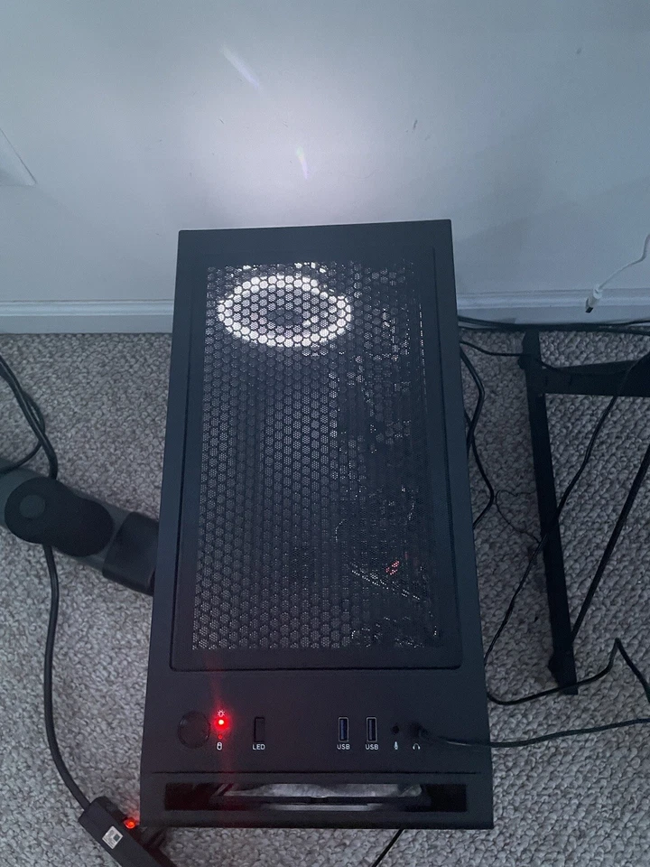 iBUYPOWER Element Mini 9300 - Imagem 2 de 4