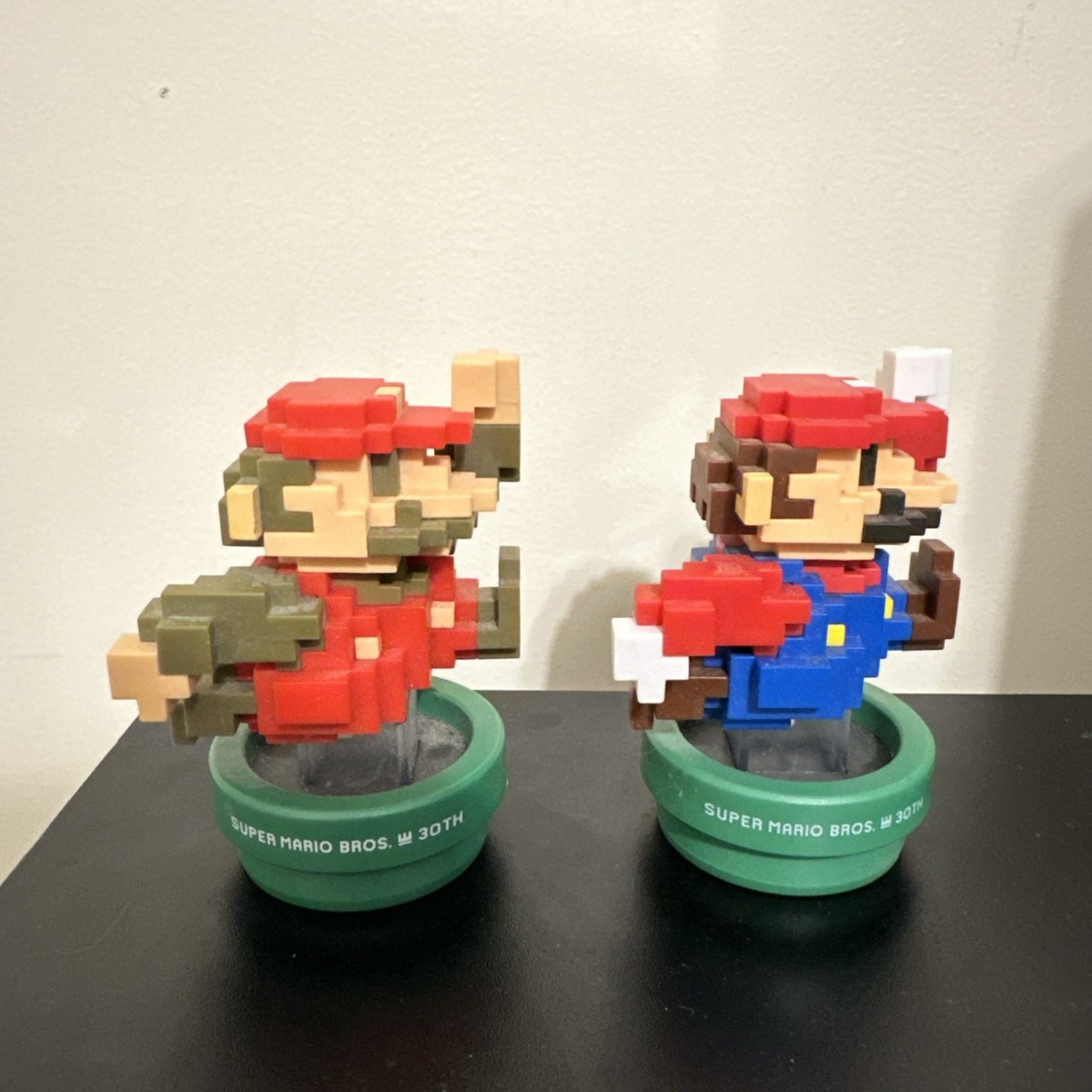 Nintendo Amiibo Super Mario Bros. 30th Anniversary 8 Bit Amiibo