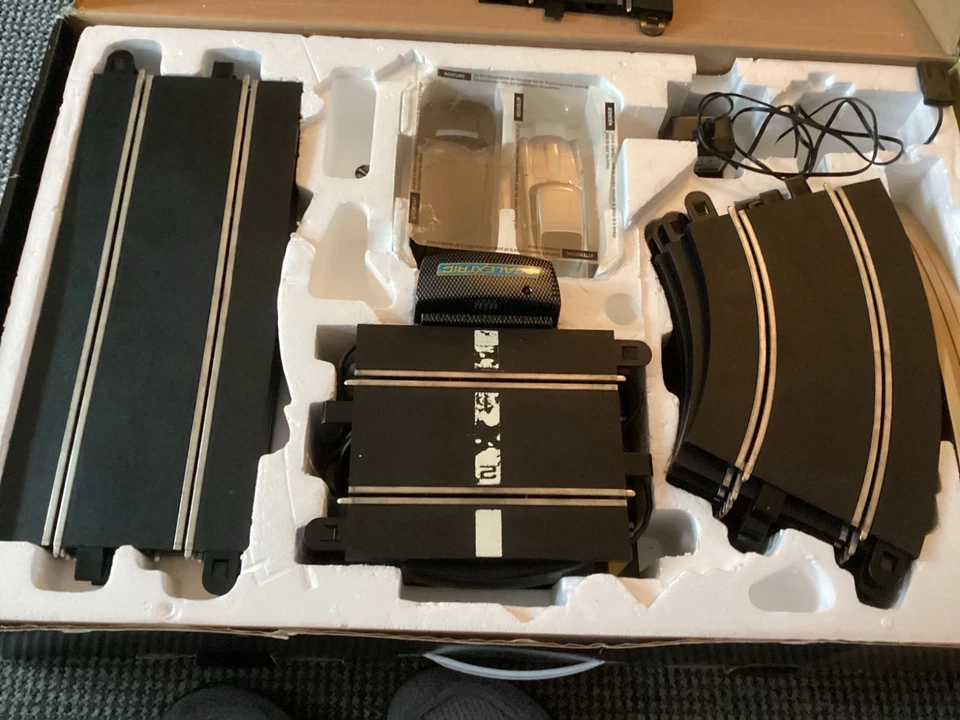 Scalextric James Bond 007 Skyfall Set - Image 3 of 4