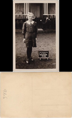 Foto  Blondes Schulmädchen Erinnerungsfoto 1936 Privatfoto