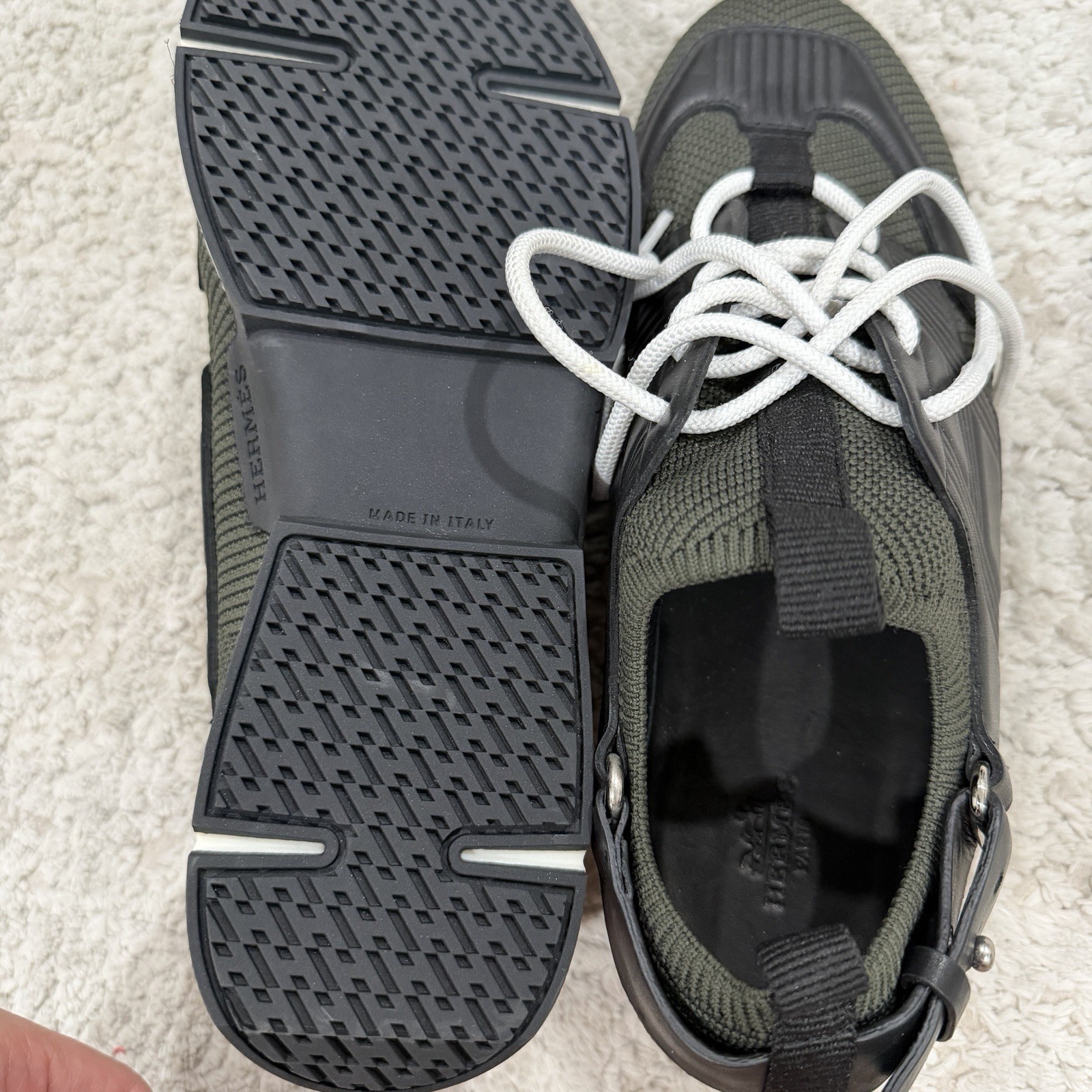 Hermès Men's Casual Sneakers Black Green Mesh Leather Logo Accent Size 8 thumbnail 4