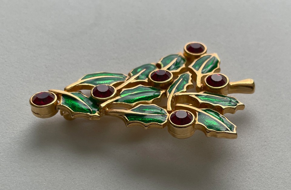 VINTAGE CHRISTMAS TREE BROOCH PIN TC HOLLY RED RS ENAMEL SIGNED BOOK