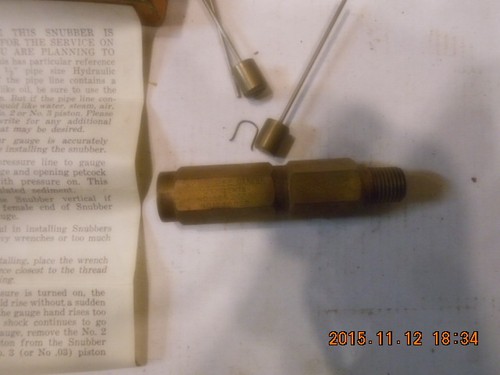 hydraulic snubbing fitting steadys gauge reading usa made brass 1/4 npt - Picture 4 of 7