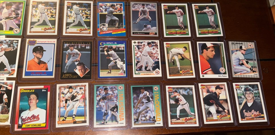 Lote de tarjetas de béisbol Baltimore Orioles O’s Cal Ripken Jr Billy Curt Schilling Foto 2 de 4