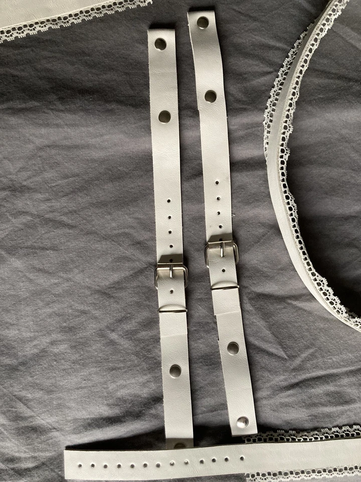 Einzelstück Straps set mit Halsband - Bild 4 von 4