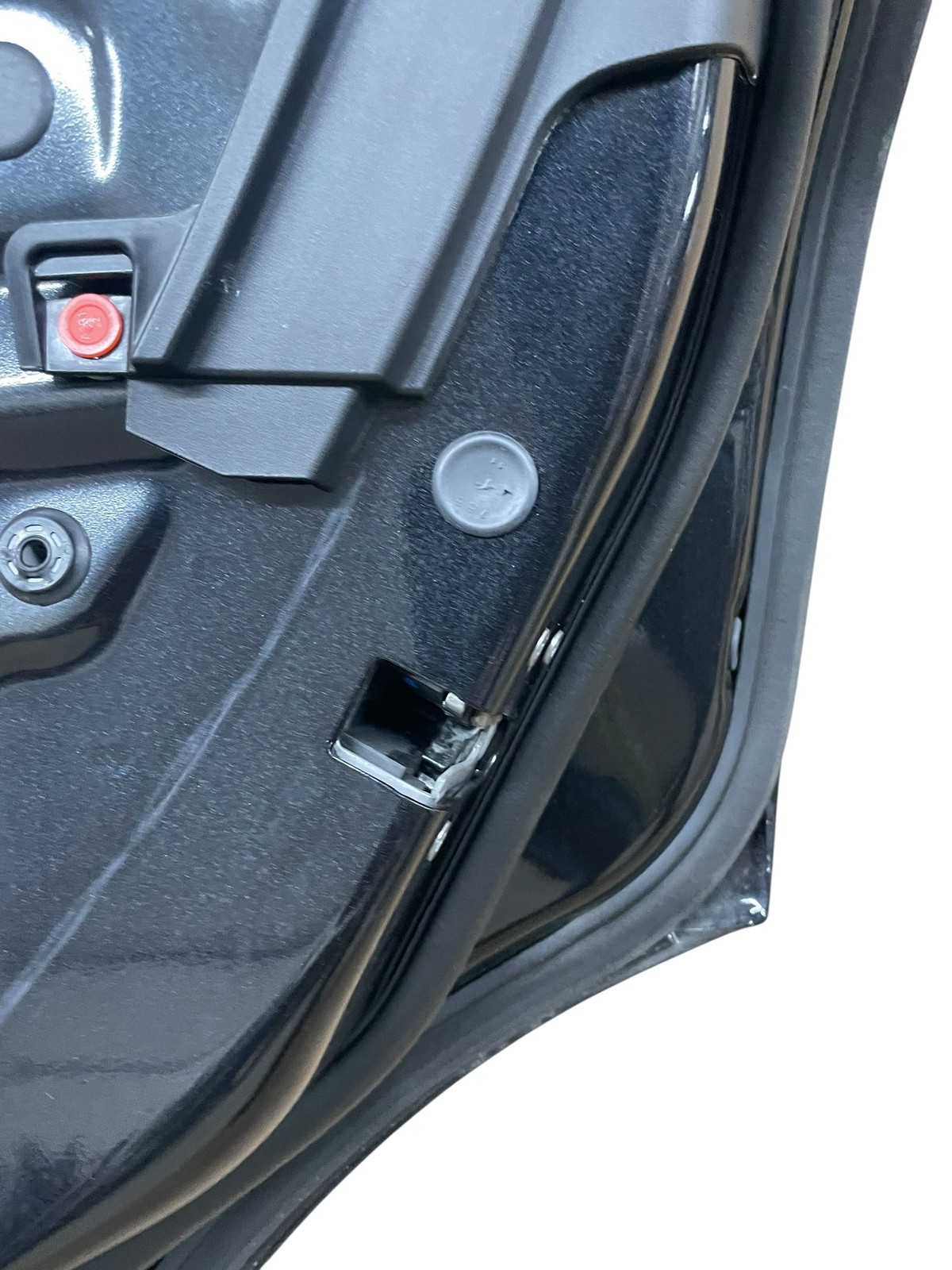 2023-2026 MASERATI GRECALE GT M182 REAR RIGHT DOOR W/ GLASS NERO TEMPESTA (NTE)