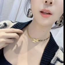 Minimally designed pearl metal electroplated necklace 17 style 