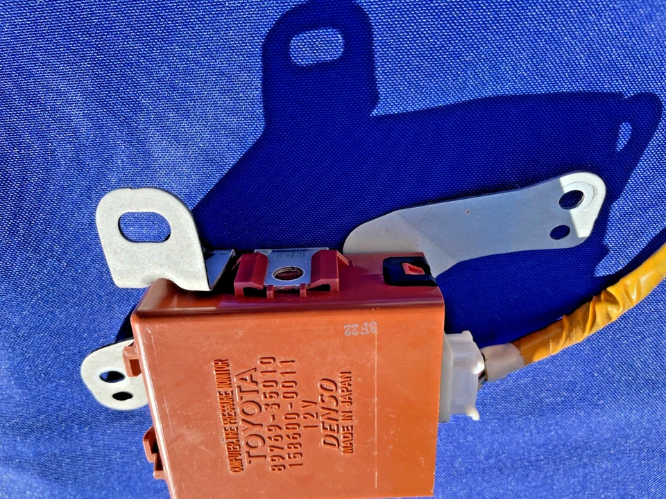 Módulo de control TPMS chasis Toyota 4Runner V8 SR5 2004-2007 89769-35010 FABRICANTE DE EQUIPOS ORIGINALES Foto 4 de 4